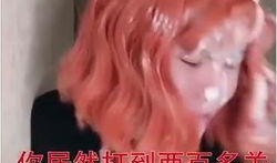 抖音网红拍视频吃瓜,瓜界新潮流