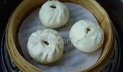 叉烧包馅料爆料视频,独家爆料带你领略传统美食魅力