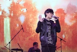 谁爆料的许嵩最火视频在线观看,许嵩最火视频幕后爆料，独家在线观看