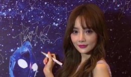 色情大片大全在线观看,在线观看的诱惑与风险